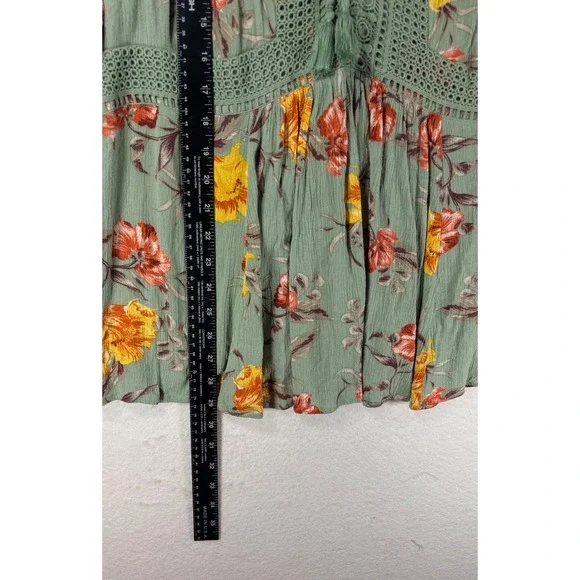 TORRID 1 Floral Print  V Neck Babydoll Gauze Crochet Trim Lace-Up Top 1x 14 16 - Picture 7 of 8